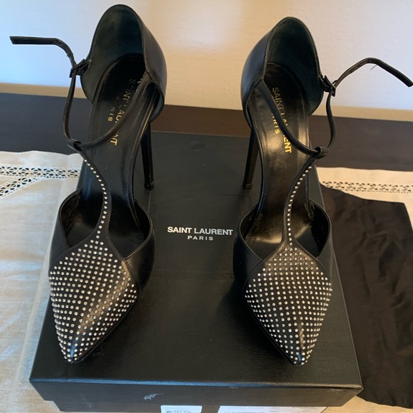 YSL Studded Janis Mary Jane Heel. Black. Size 38. - Picture 6 of 15